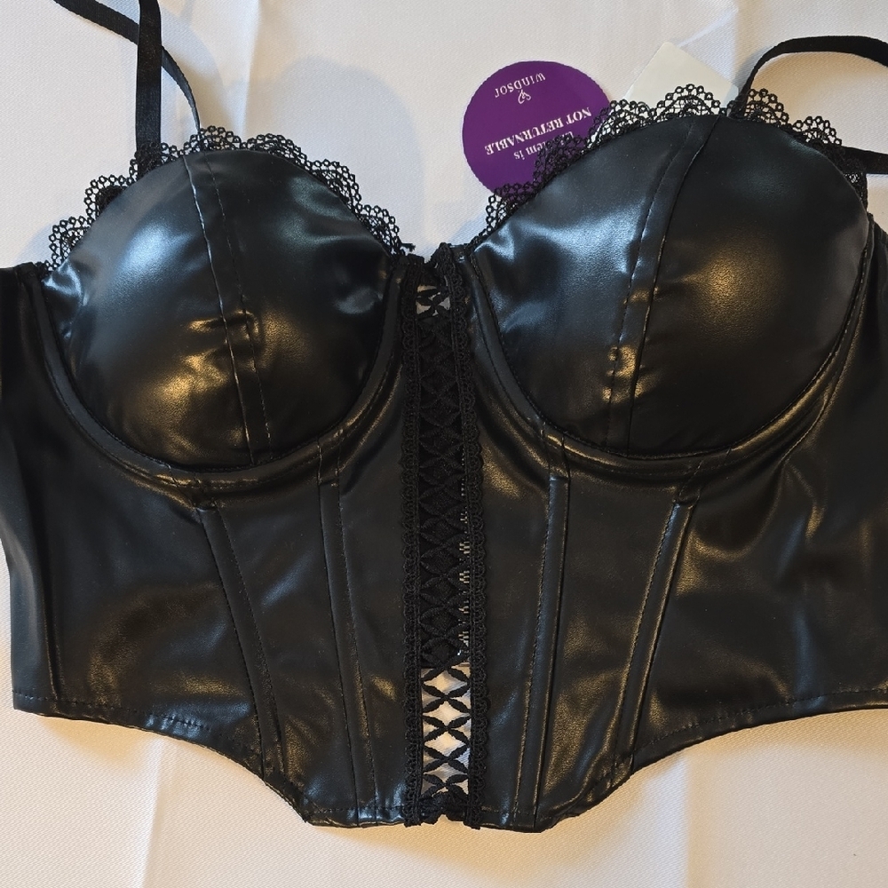 Windsor Black Lace Corset Top NWT